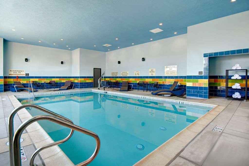 Hampton Inn & Suites Ontario Rancho Cucamonga Kemudahan gambar