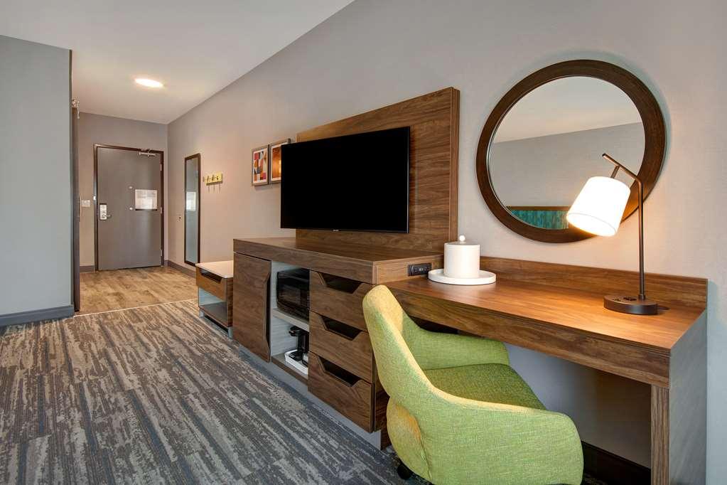 Hampton Inn & Suites Ontario Rancho Cucamonga Bilik gambar