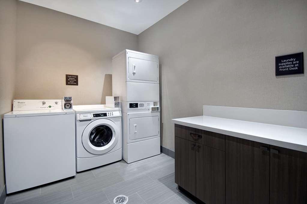 Hampton Inn & Suites Ontario Rancho Cucamonga Kemudahan gambar